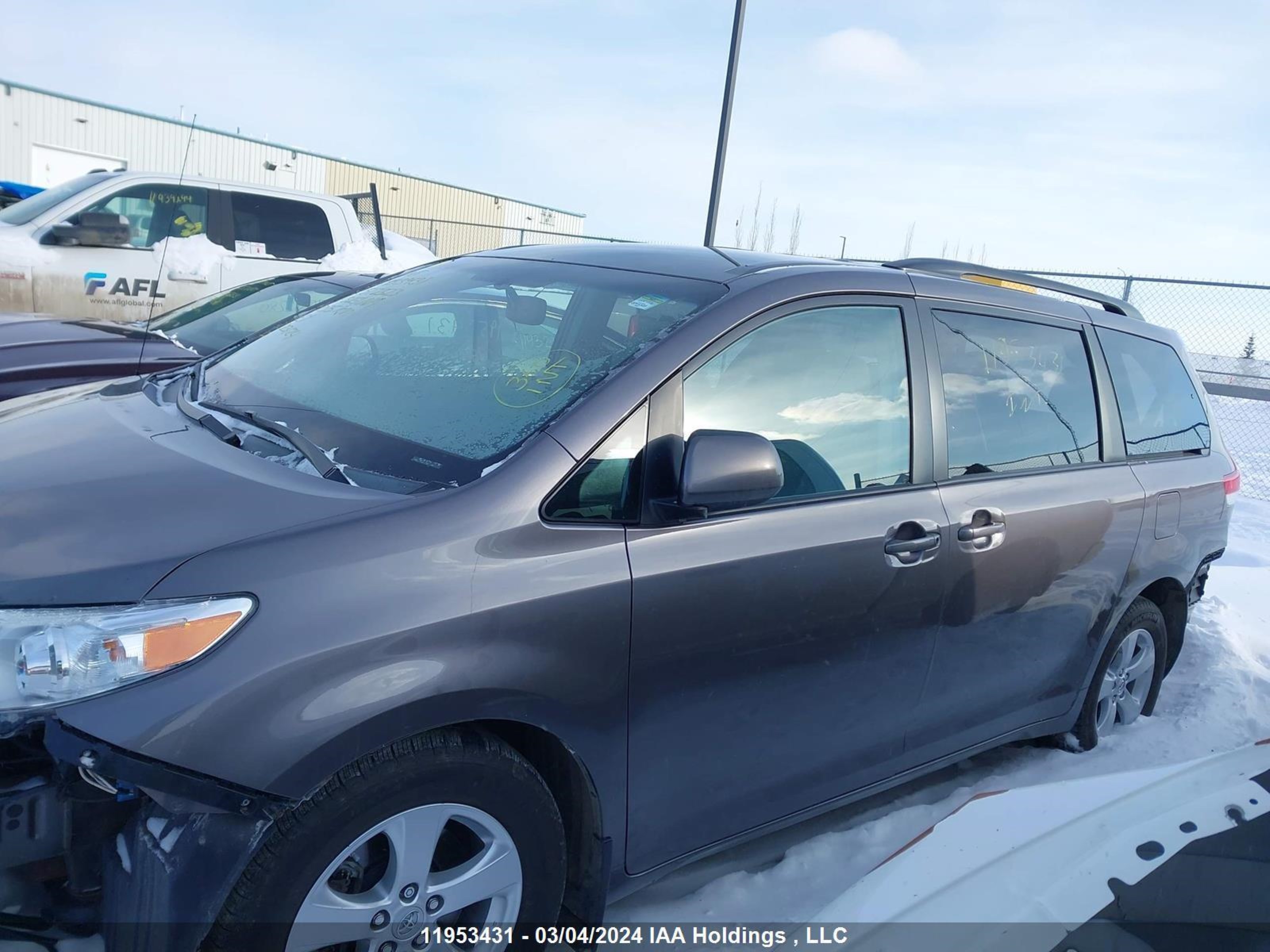 Photo 13 VIN: 5TDKK3DC0ES512323 - TOYOTA SIENNA 