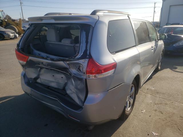 Photo 3 VIN: 5TDKK3DC0ES519367 - TOYOTA SIENNA LE 