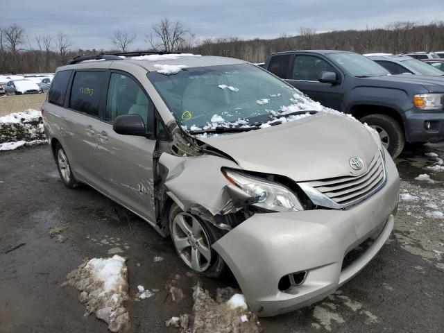 Photo 3 VIN: 5TDKK3DC0FS533576 - TOYOTA SIENNA LE 