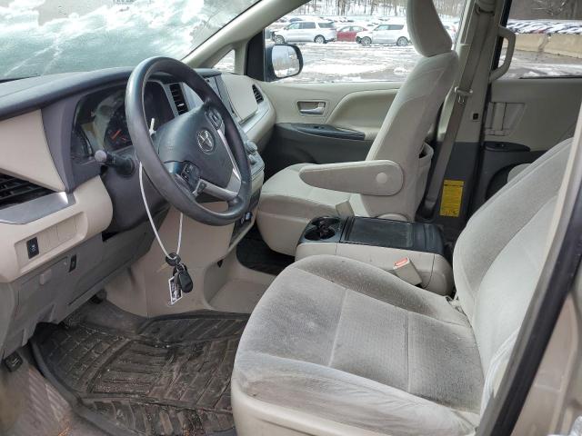 Photo 6 VIN: 5TDKK3DC0FS533576 - TOYOTA SIENNA LE 