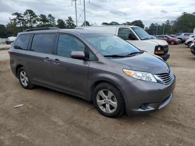 Photo 3 VIN: 5TDKK3DC0FS545100 - TOYOTA SIENNA LE 