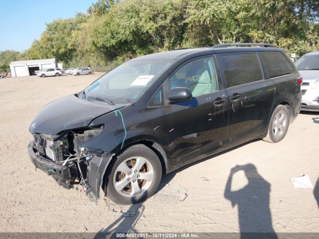 Photo 1 VIN: 5TDKK3DC0FS550118 - TOYOTA SIENNA 