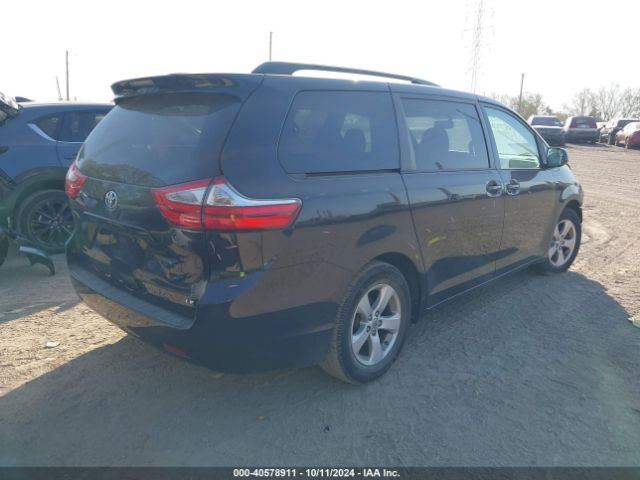 Photo 3 VIN: 5TDKK3DC0FS550118 - TOYOTA SIENNA 