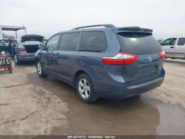 Photo 2 VIN: 5TDKK3DC0FS559112 - TOYOTA SIENNA 