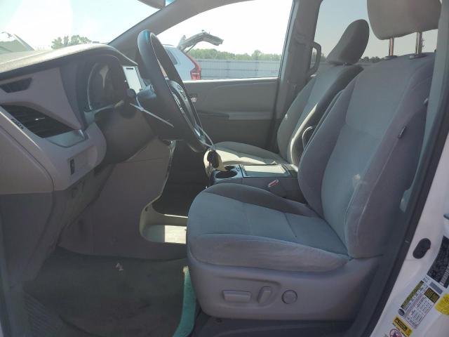 Photo 6 VIN: 5TDKK3DC0FS576864 - TOYOTA SIENNA LE 