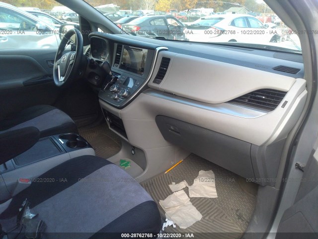 Photo 4 VIN: 5TDKK3DC0FS581501 - TOYOTA SIENNA 