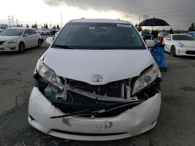 Photo 4 VIN: 5TDKK3DC0FS597987 - TOYOTA SIENNA 