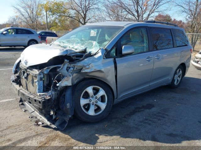 Photo 1 VIN: 5TDKK3DC0FS645438 - TOYOTA SIENNA 