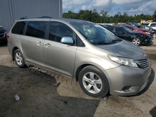 Photo 3 VIN: 5TDKK3DC0FS668850 - TOYOTA SIENNA LE 