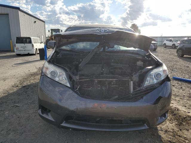 Photo 4 VIN: 5TDKK3DC0GS706286 - TOYOTA SIENNA LE 