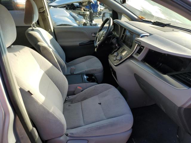 Photo 4 VIN: 5TDKK3DC0GS739014 - TOYOTA SIENNA LE 