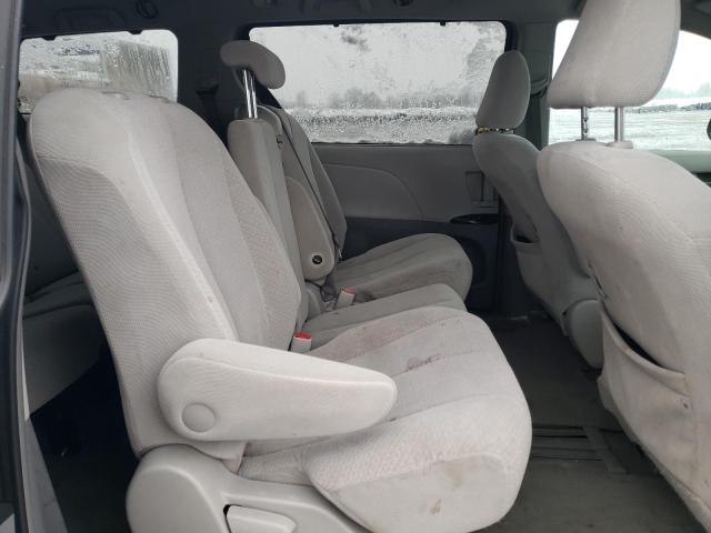 Photo 10 VIN: 5TDKK3DC1BS006995 - TOYOTA SIENNA LE 