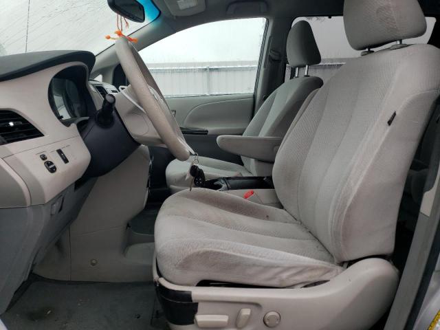 Photo 6 VIN: 5TDKK3DC1BS006995 - TOYOTA SIENNA LE 