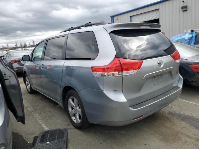 Photo 1 VIN: 5TDKK3DC1BS028026 - TOYOTA SIENNA LE 