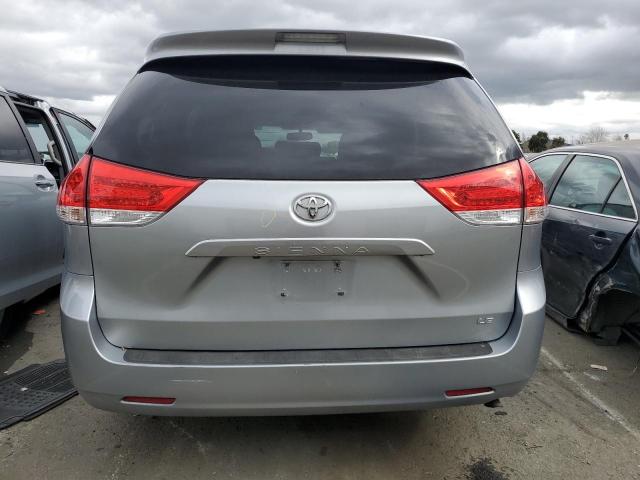 Photo 5 VIN: 5TDKK3DC1BS028026 - TOYOTA SIENNA LE 