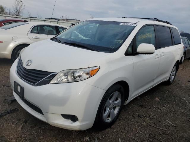 Photo 1 VIN: 5TDKK3DC1BS044002 - TOYOTA SIENNA LE 