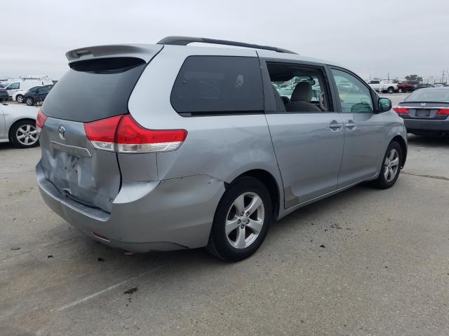 Photo 3 VIN: 5TDKK3DC1BS067389 - TOYOTA SIENNA LE 