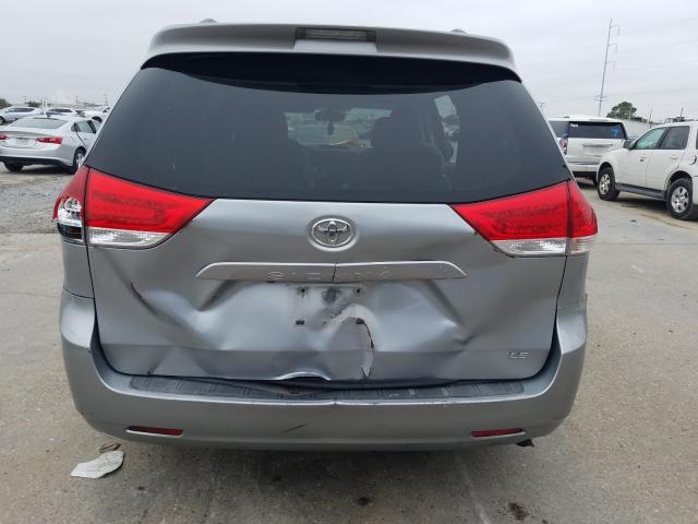 Photo 8 VIN: 5TDKK3DC1BS067389 - TOYOTA SIENNA LE 