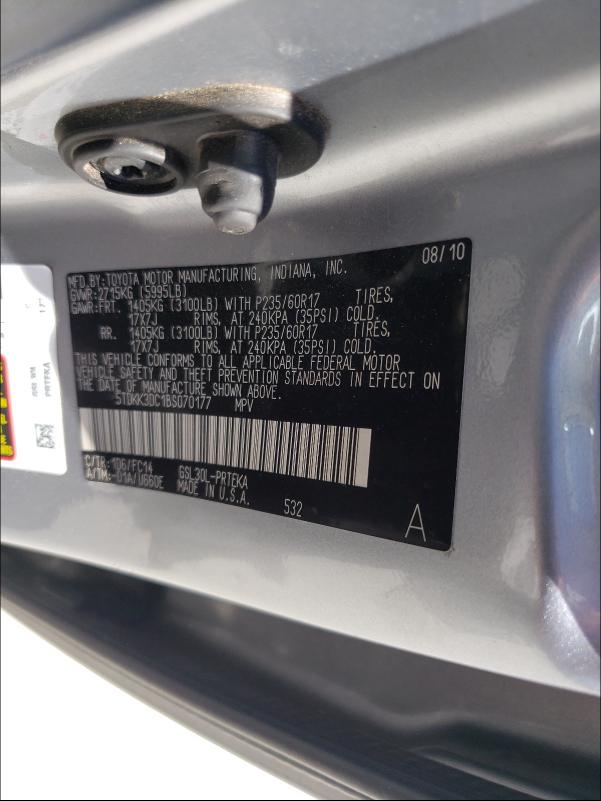 Photo 9 VIN: 5TDKK3DC1BS070177 - TOYOTA SIENNA LE 