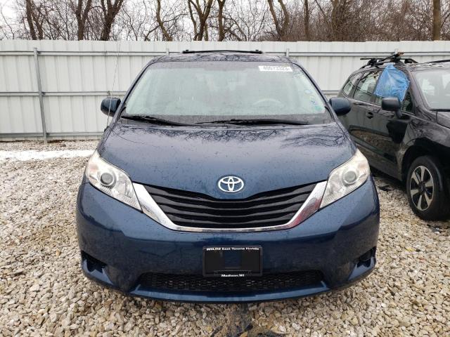 Photo 4 VIN: 5TDKK3DC1BS090140 - TOYOTA SIENNA LE 