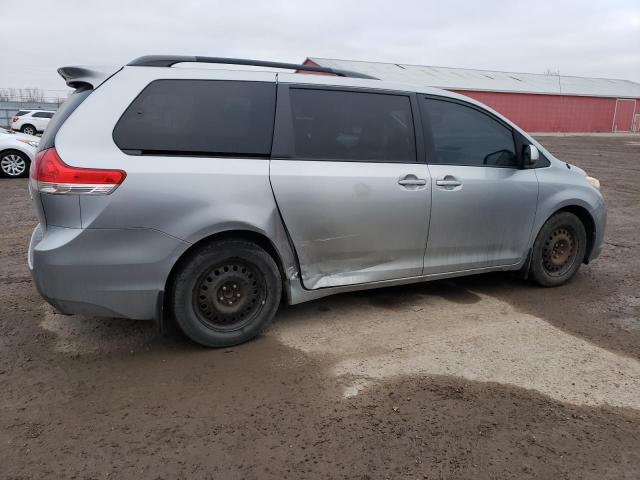 Photo 2 VIN: 5TDKK3DC1BS091482 - TOYOTA SIENNA LE 