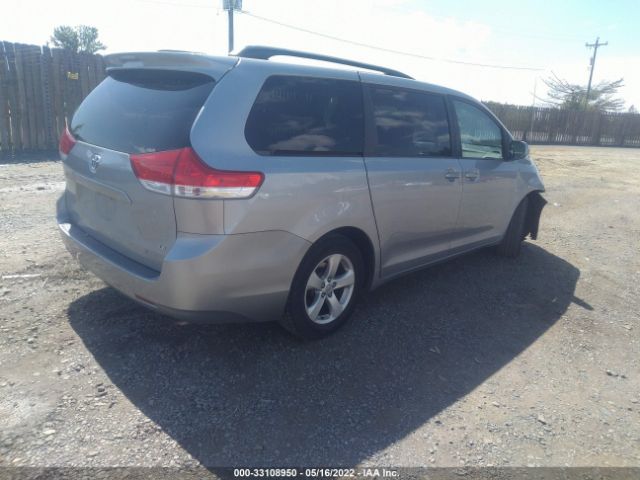 Photo 3 VIN: 5TDKK3DC1BS113755 - TOYOTA SIENNA 