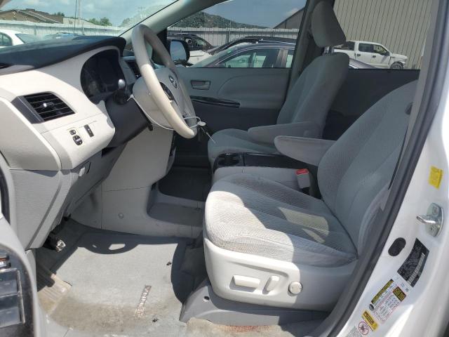 Photo 6 VIN: 5TDKK3DC1BS127249 - TOYOTA SIENNA LE 