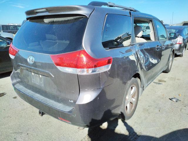 Photo 3 VIN: 5TDKK3DC1BS130619 - TOYOTA SIENNA LE 