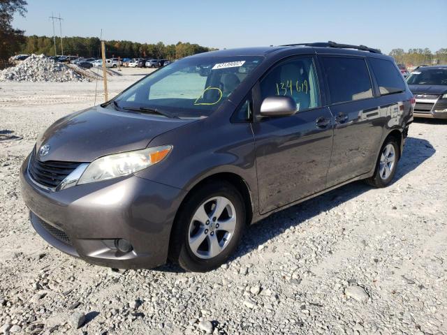 Photo 1 VIN: 5TDKK3DC1BS132550 - TOYOTA SIENNA LE 