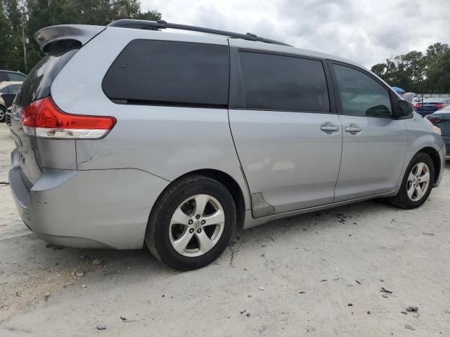 Photo 2 VIN: 5TDKK3DC1BS138218 - TOYOTA SIENNA LE 