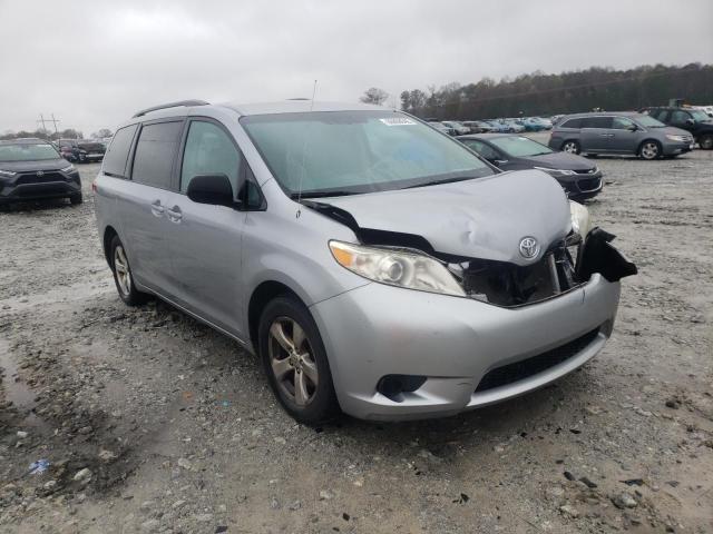 Photo 3 VIN: 5TDKK3DC1BS145153 - TOYOTA SIENNA LE 