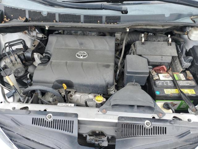 Photo 11 VIN: 5TDKK3DC1BS148621 - TOYOTA SIENNA LE 