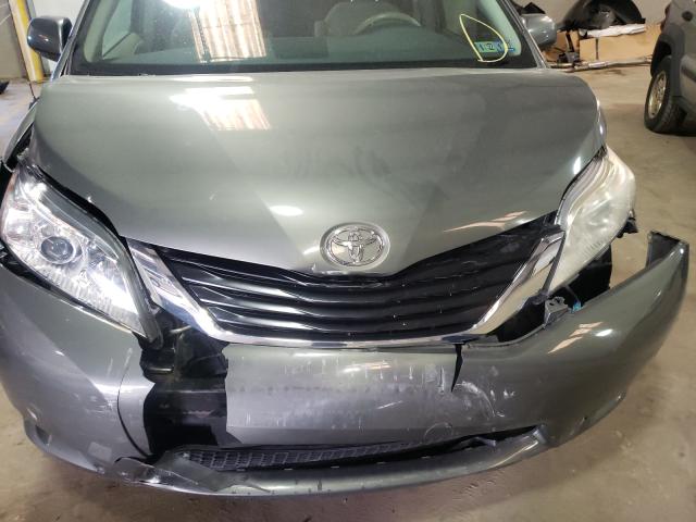 Photo 8 VIN: 5TDKK3DC1BS152474 - TOYOTA SIENNA LE 