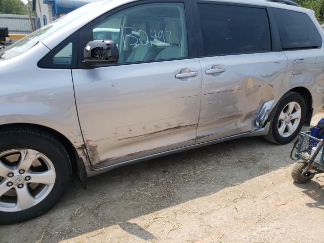 Photo 8 VIN: 5TDKK3DC1BS160655 - TOYOTA SIENNA LE 