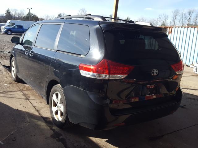 Photo 2 VIN: 5TDKK3DC1BS170585 - TOYOTA SIENNA LE 