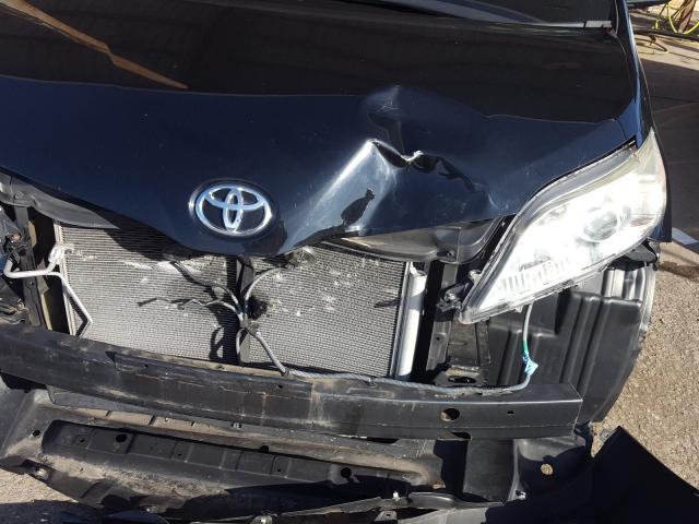 Photo 8 VIN: 5TDKK3DC1BS170585 - TOYOTA SIENNA LE 