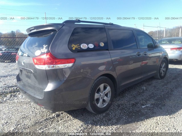 Photo 3 VIN: 5TDKK3DC1CS197464 - TOYOTA SIENNA 