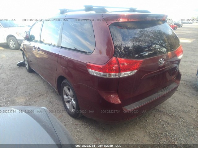 Photo 2 VIN: 5TDKK3DC1CS206339 - TOYOTA SIENNA 