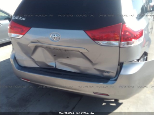 Photo 5 VIN: 5TDKK3DC1CS209094 - TOYOTA SIENNA 