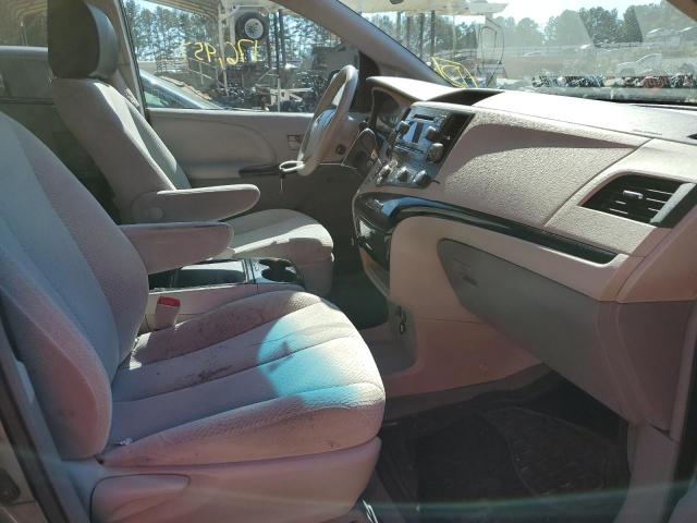 Photo 4 VIN: 5TDKK3DC1CS221259 - TOYOTA SIENNA LE 