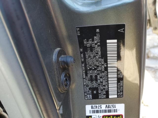 Photo 9 VIN: 5TDKK3DC1CS221259 - TOYOTA SIENNA LE 