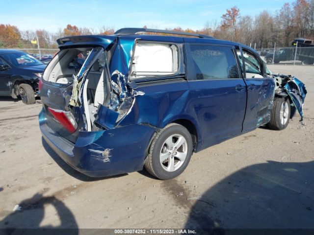 Photo 3 VIN: 5TDKK3DC1CS229782 - TOYOTA SIENNA 