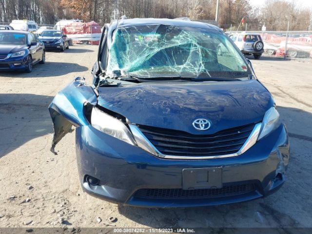 Photo 5 VIN: 5TDKK3DC1CS229782 - TOYOTA SIENNA 