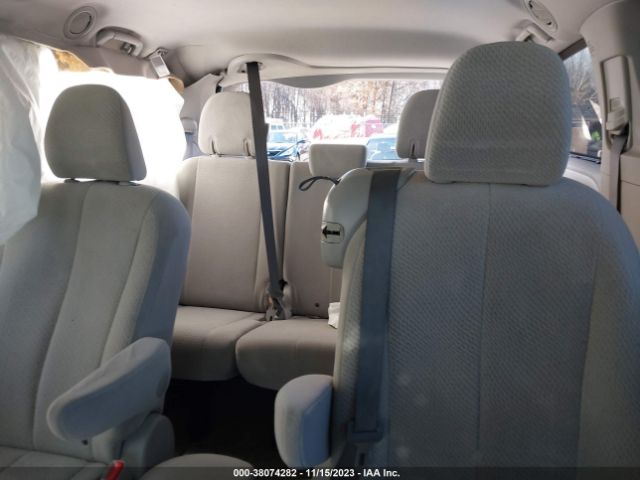 Photo 7 VIN: 5TDKK3DC1CS229782 - TOYOTA SIENNA 