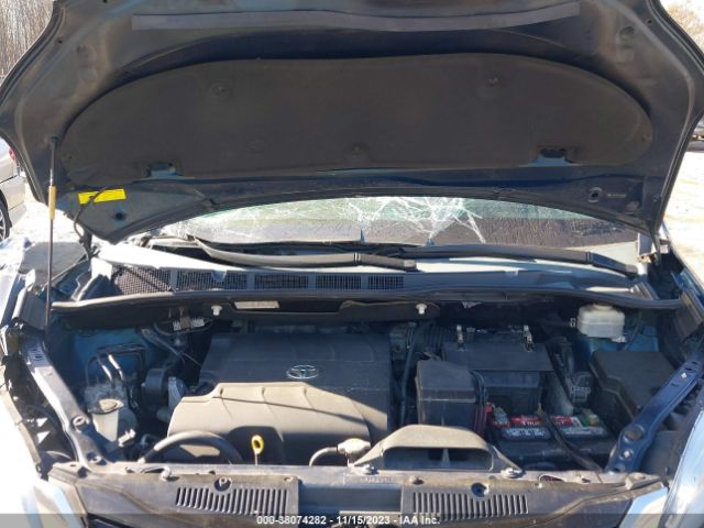 Photo 9 VIN: 5TDKK3DC1CS229782 - TOYOTA SIENNA 