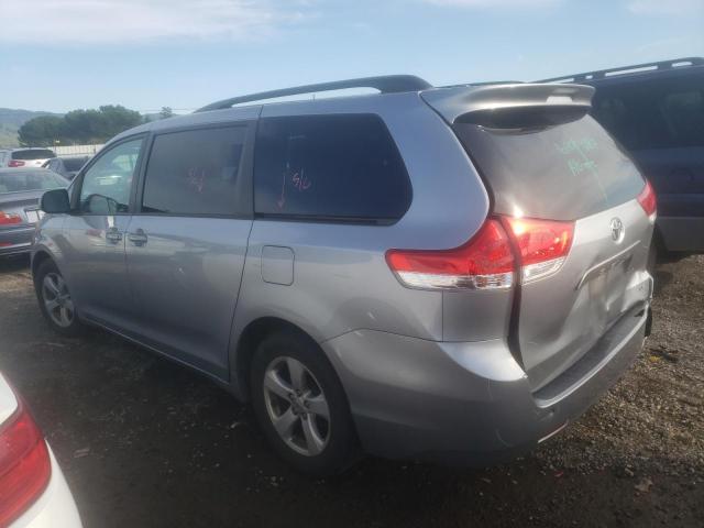 Photo 1 VIN: 5TDKK3DC1CS230687 - TOYOTA SIENNA LE 