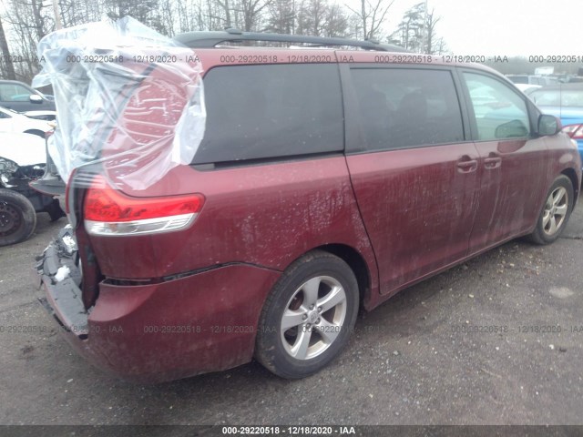 Photo 3 VIN: 5TDKK3DC1CS235226 - TOYOTA SIENNA 