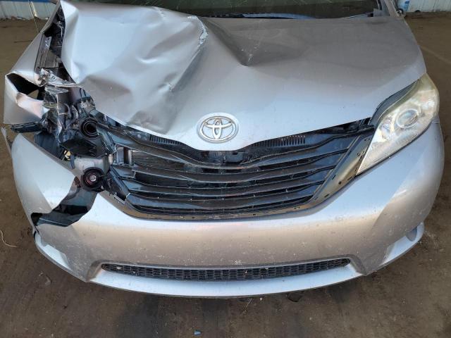 Photo 11 VIN: 5TDKK3DC1CS256626 - TOYOTA SIENNA LE 