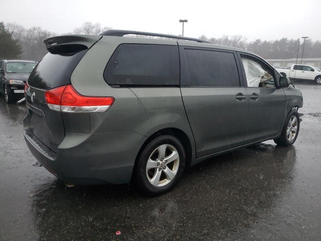 Photo 2 VIN: 5TDKK3DC1CS257081 - TOYOTA SIENNA LE 