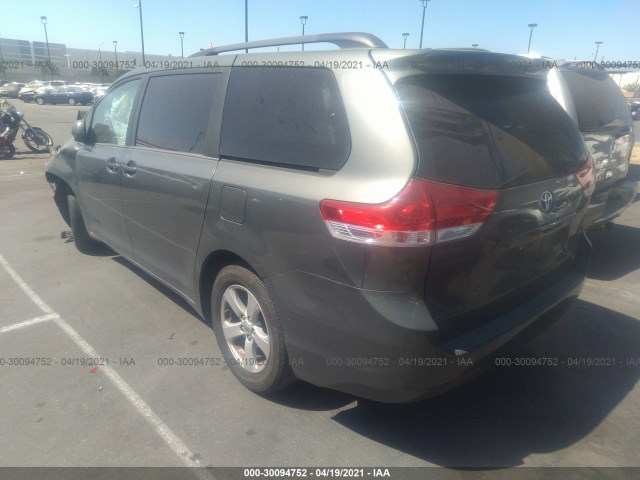 Photo 2 VIN: 5TDKK3DC1DS286761 - TOYOTA SIENNA 